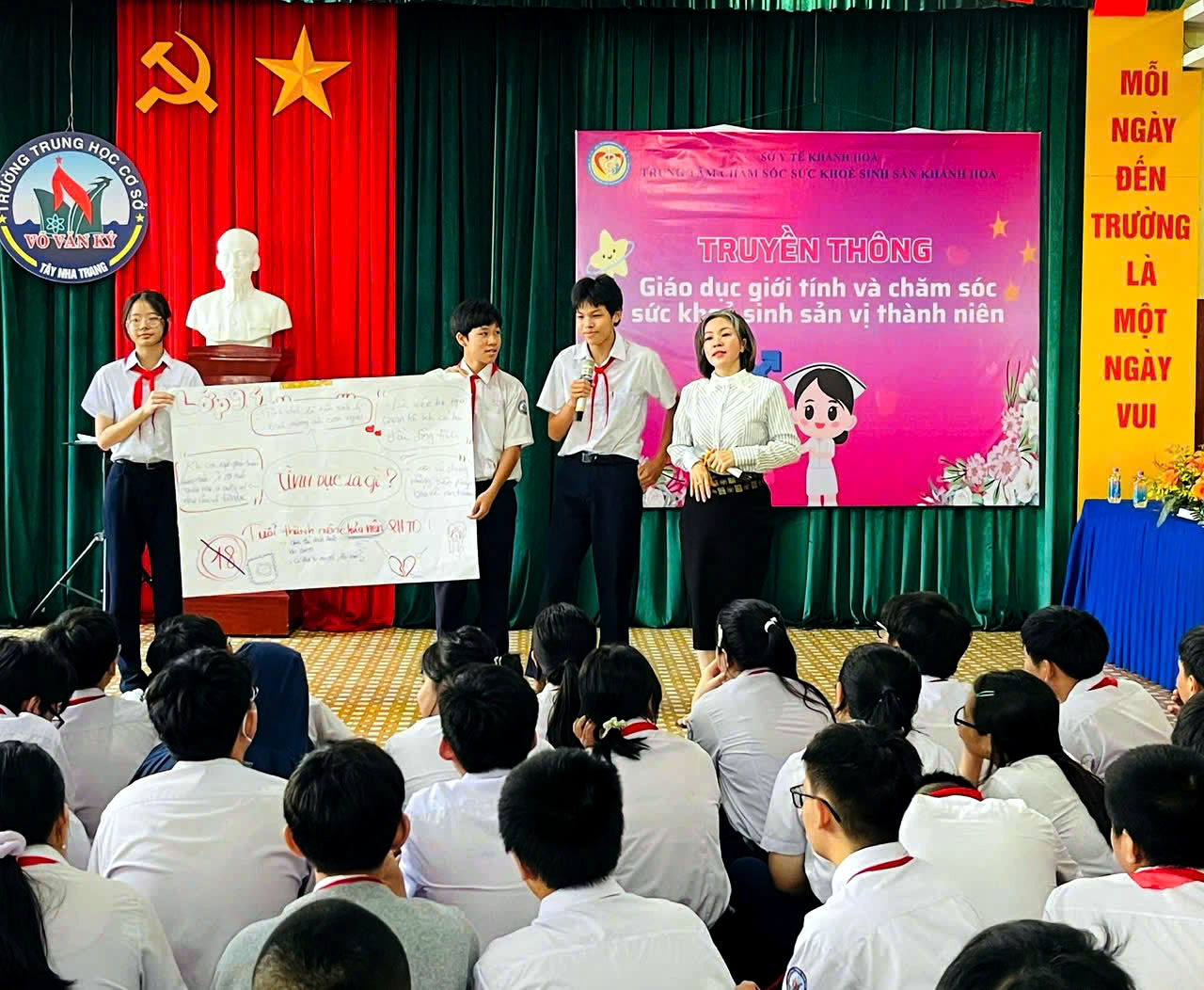 Truyền thông chăm sóc sức khỏe sinh sản vị thành niên trường THCS Võ Văn Ký